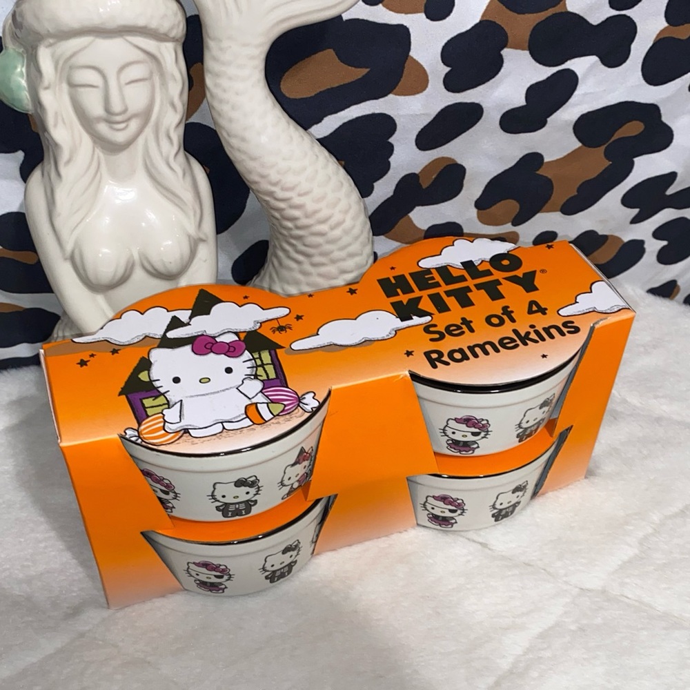 HELLO KITTY RAMEKIN BOWLS SET OF 4 BY SANRIO